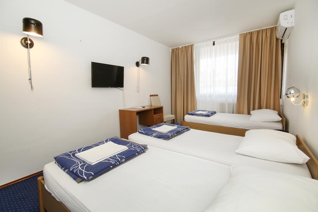 ספליט Hotel Zagreb מראה חיצוני תמונה