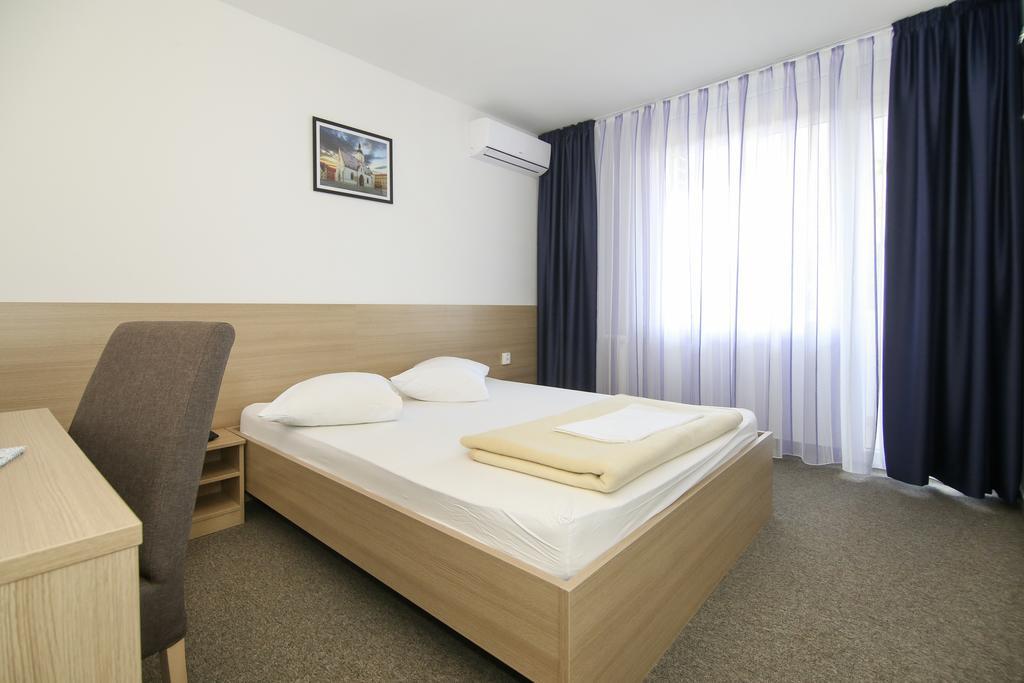 ספליט Hotel Zagreb מראה חיצוני תמונה