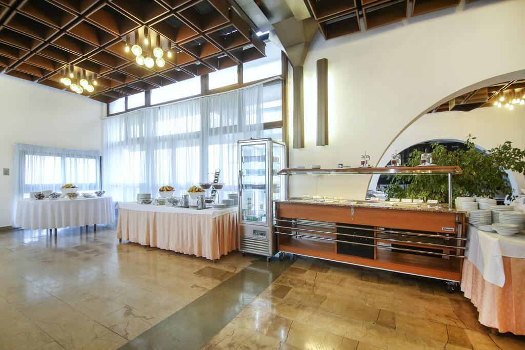 ספליט Hotel Zagreb מראה חיצוני תמונה